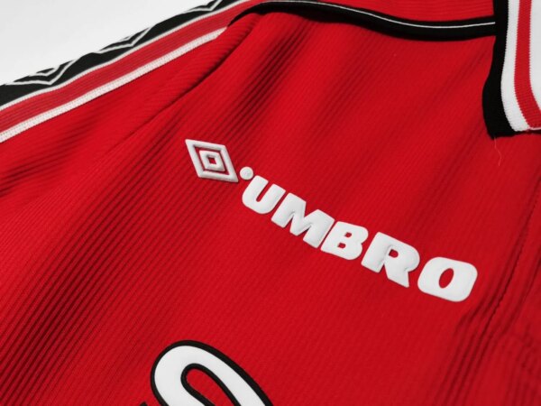 98-99 Manchester United Home Retro Jersey - Image 9