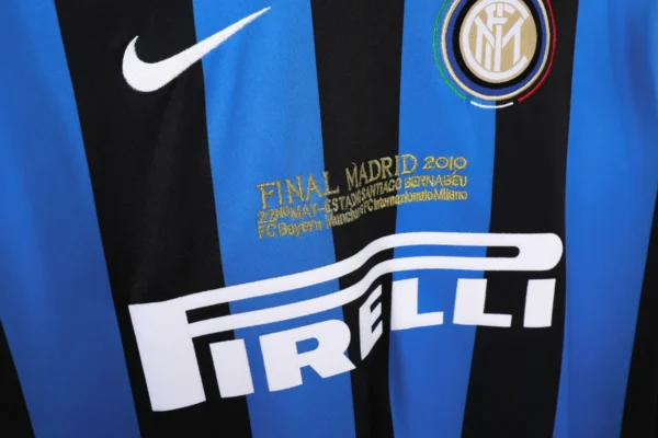 Inter Milan Home Kit Retro Long Sleeve 09-10 - Image 4