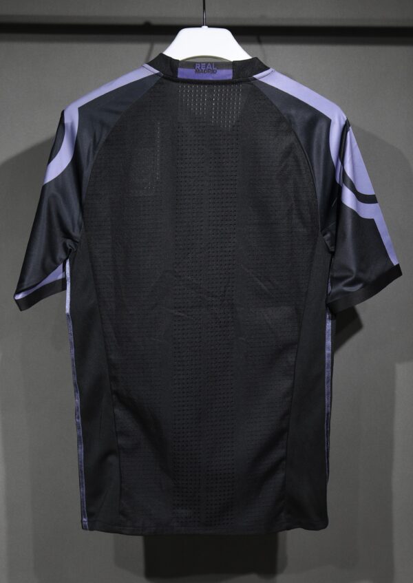 16-17 Real Madrid Third Kit Retro - Image 2