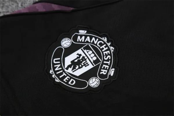 25-26 Manchester United Short Sleeve Training Suit - Image 17