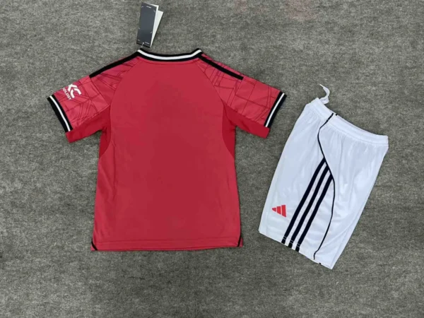 Manchester United Home Kids Kit 25-26 - Image 2