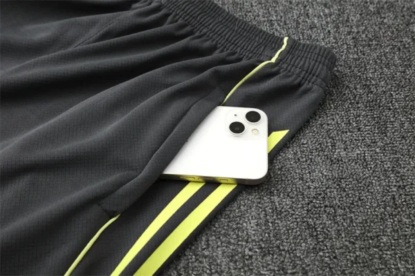 25-26 Real Madrid Short Sleeve Training Suit - Image 14