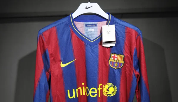 Barcelona Home Long Sleeve Kit Retro 09-10 - Image 2