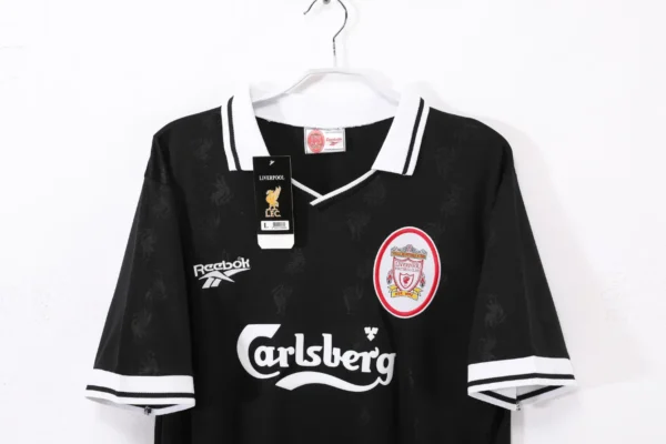 Liverpool Black Kit Retro 96-97 - Image 2