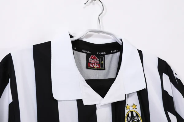 Juventus Home Kit Retro 99-00 - Image 7