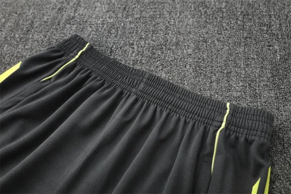 25-26 Real Madrid Short Sleeve Training Suit - Image 16