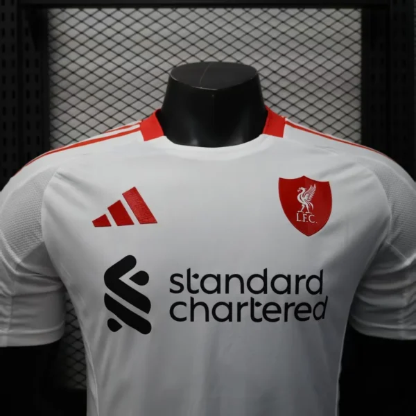 Liverpool Away Kit 25-26 - Image 2