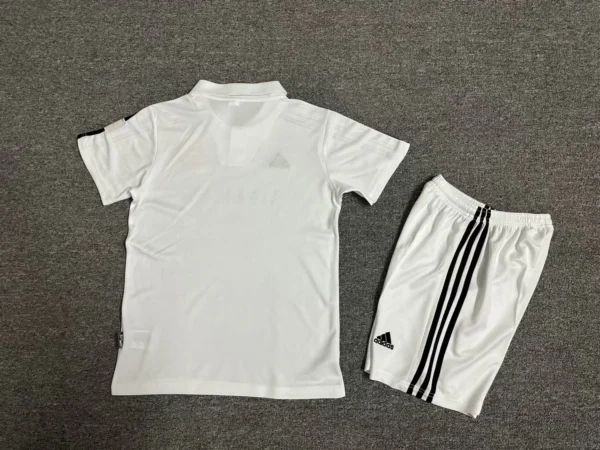 02-03 Real Madrid Home Kids Kit - Image 2