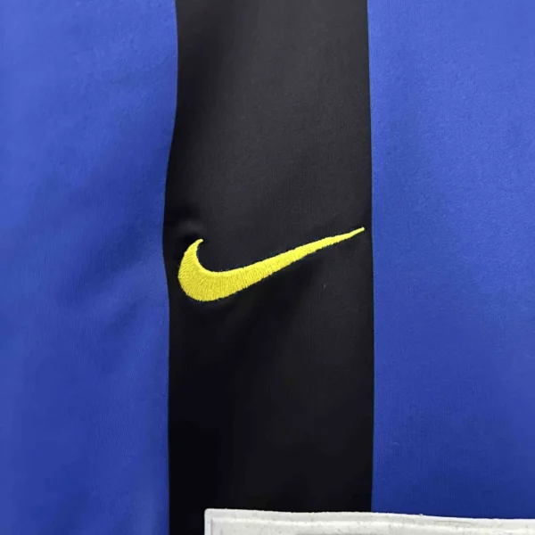 Inter Milan Home Kit Retro 02-03 - Image 4
