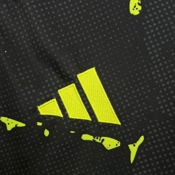 Columbus Crew Away Fans Kit 25-26 - Image 3