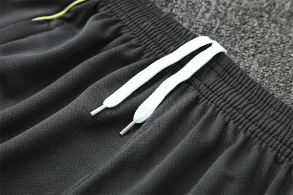 25-26 Real Madrid Short Sleeve Training Suit - Image 15
