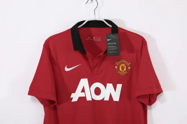Manchester United Home Kit Retro 13-14 - Image 6