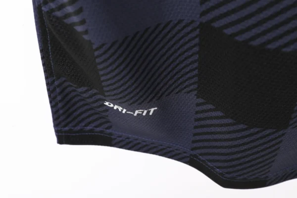 Manchester United Away Kit Retro 13-14 - Image 9