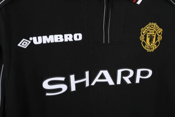 Manchester United Black Long Sleeve Kit Retro 98-99 - Image 5