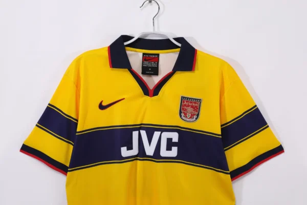 Arsenal Away Kit Retro 97-99 - Image 2