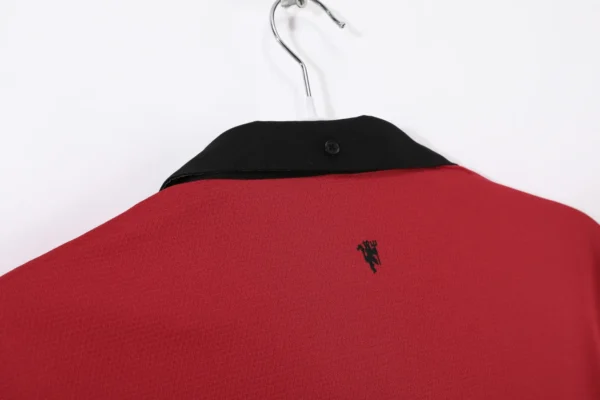 Manchester United Home Kit Retro 13-14 - Image 9