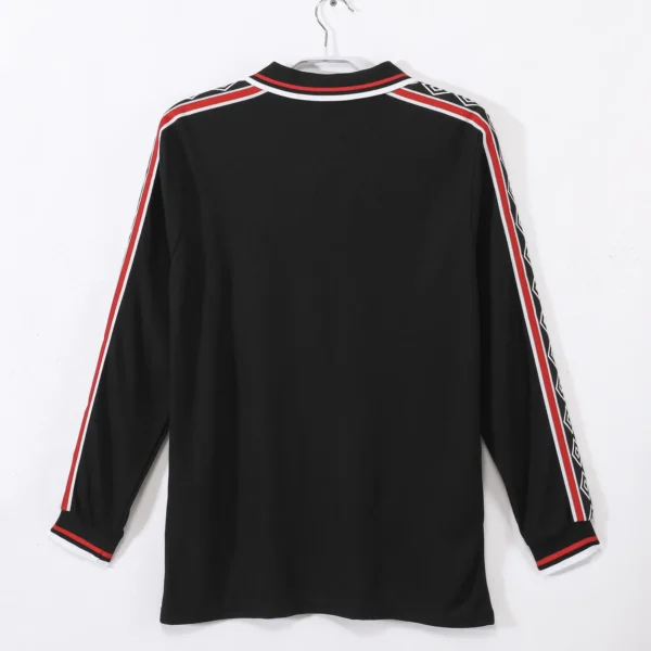 Manchester United Black Long Sleeve Kit Retro 98-99 - Image 3