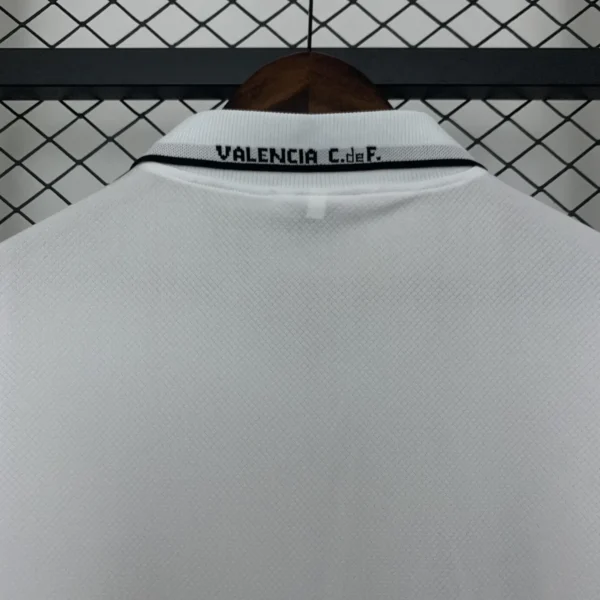 Valencia Home Kit Retro 96-97 - Image 5