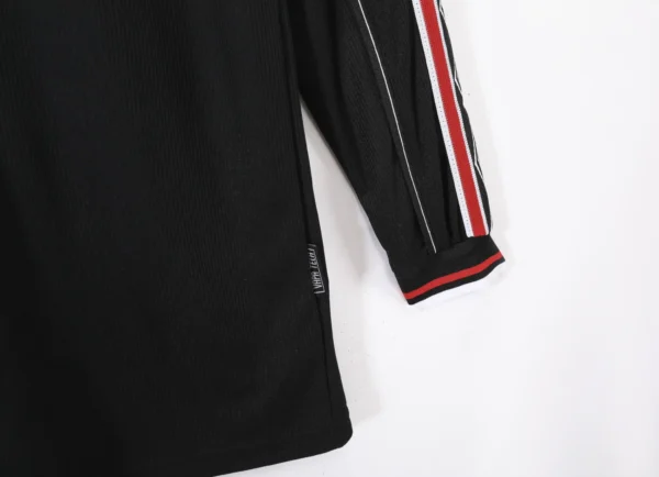 Manchester United Black Long Sleeve Kit Retro 98-99 - Image 4