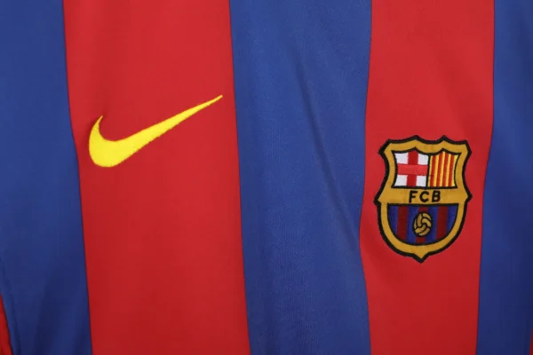 Barcelona Home Kit Retro 04-05 - Image 5