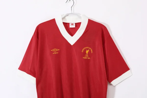 80-81 Liverpool Home Kit Retro - Image 6