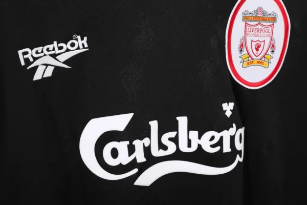 Liverpool Black Kit Retro 96-97 - Image 9
