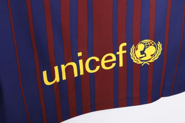 Barcelona Home Kit Retro 17-18 - Image 9