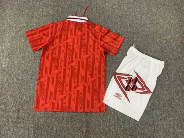 92-94 Manchester United Home Kids Kit - Image 2