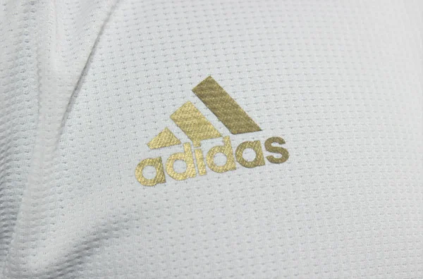 Real Madrid Home Long Sleeve Kit Retro 19-20 - Image 4