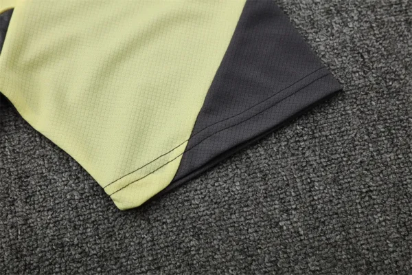 25-26 Real Madrid Short Sleeve Training Suit - Image 18