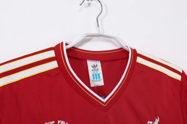 Liverpool Home Kit Retro 86-87 - Image 2