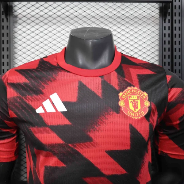Manchester United Training Kit 25-26 - Image 2