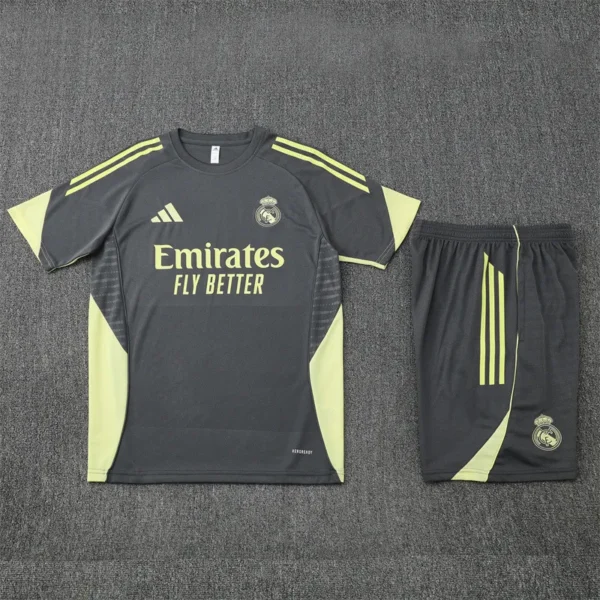 25-26 Real Madrid Short Sleeve Training Suit - Image 4