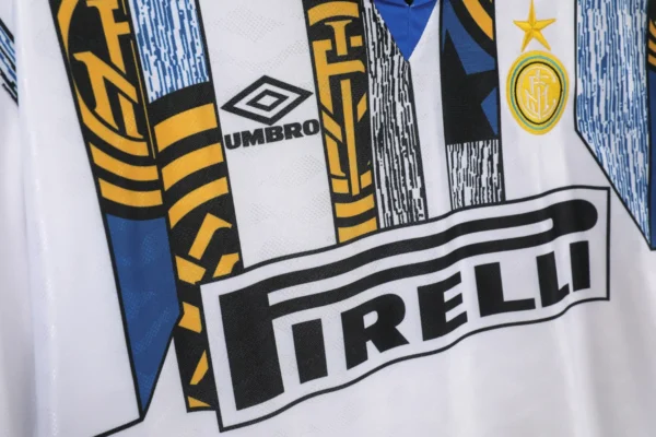 Inter Milan Away Kit Retro 95-96 - Image 5