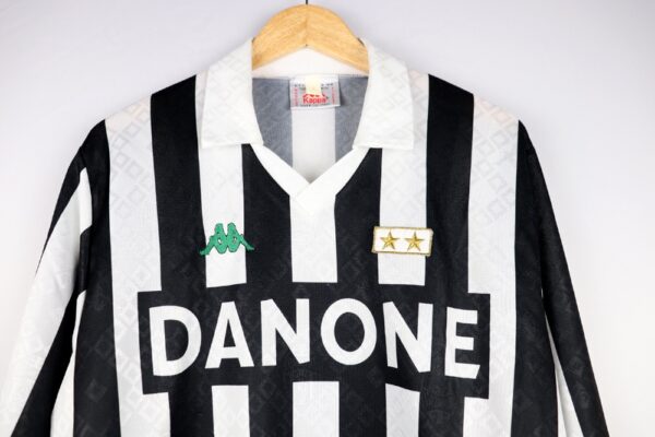 Juventus Retro Jersey - Image 3