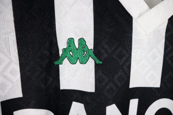Juventus Retro Jersey - Image 2