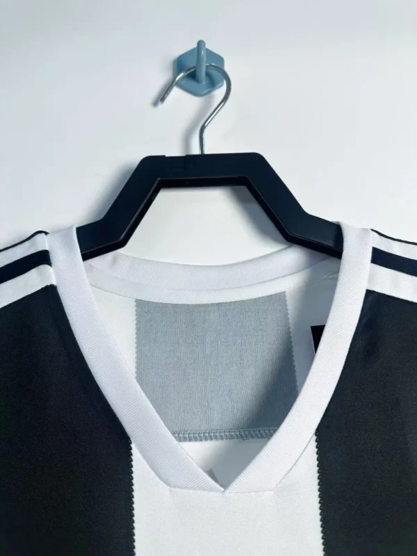 Juventus Home Kit Retro 18-19 - Image 6