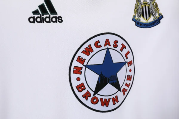 Newcastle United Away Kit Retro 1999-2000 - Image 5