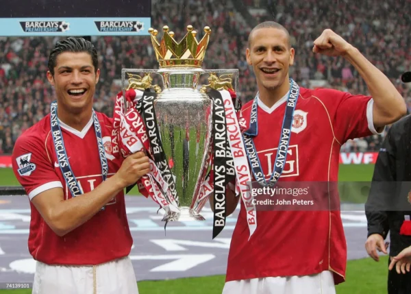 Manchester United Home Kit Retro 08-09 - Image 12