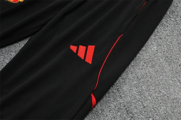 25-26 Manchester United Training Suit - Image 12