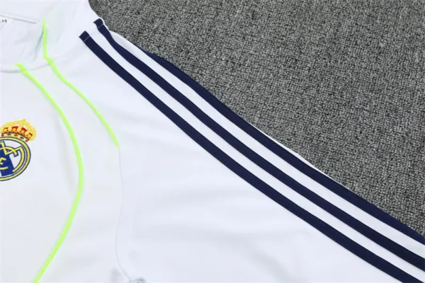 25-26 Real Madrid Training Suit - Image 8