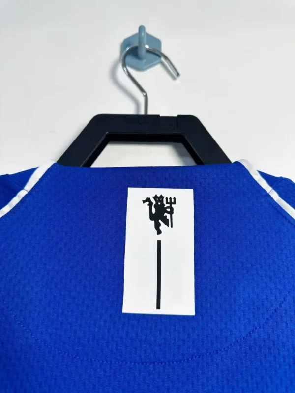 Manchester United Goalkeeper Blue Long Sleeve Kit Retro 07-08 - Image 2