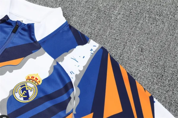 25-26 Real Madrid Training Suit - Image 7