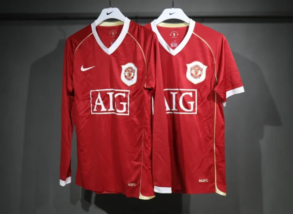 Manchester United Home Kit Retro 08-09 - Image 8