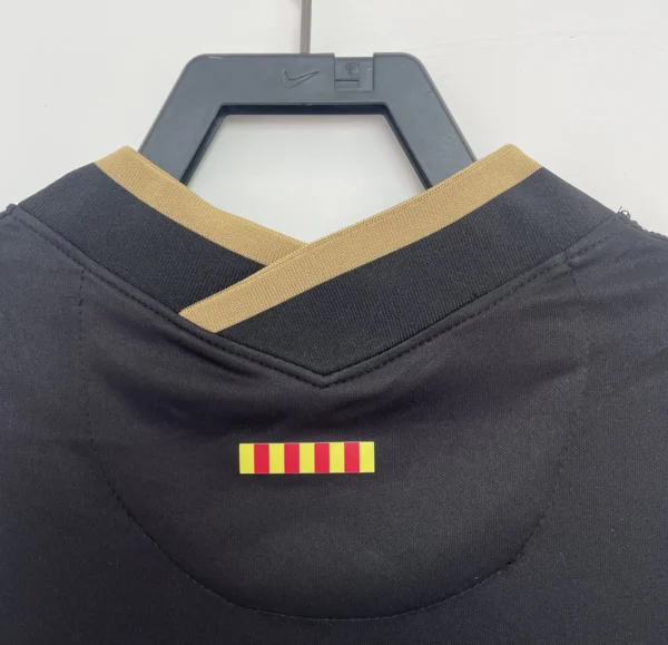Barcelona Away Kit Retro 20-21 - Image 4