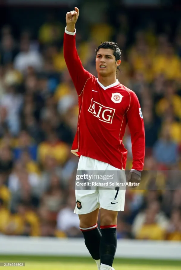 Manchester United Home Kit Retro 08-09 - Image 11