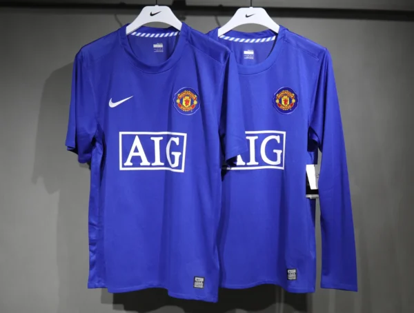 Manchester United Third Long Sleeve Kit Retro 08-09 - Image 7