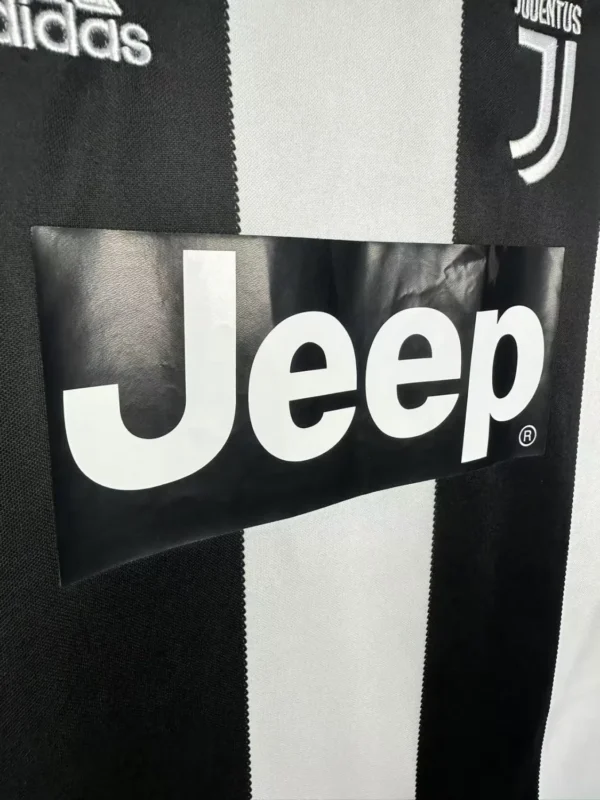 Juventus Home Kit Retro 18-19 - Image 3