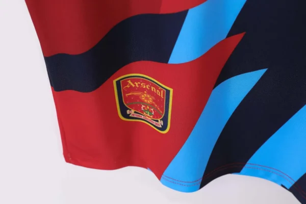 Arsenal Commemorative Edition Kit Retro 2014 - Image 6