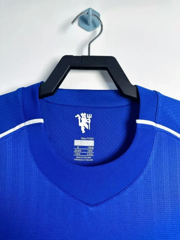 Manchester United Goalkeeper Blue Long Sleeve Kit Retro 07-08 - Image 12